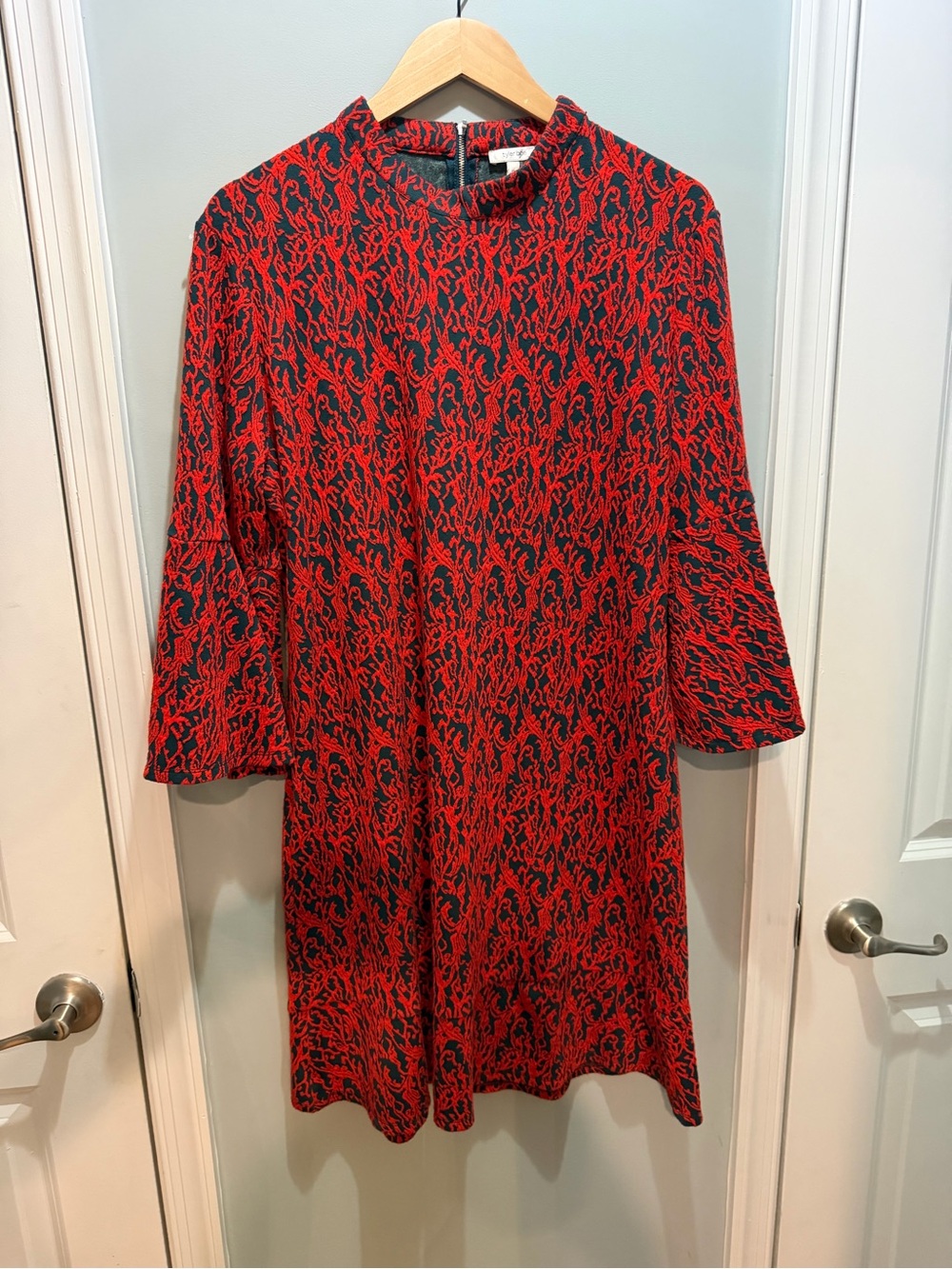 Tyler Boe Red and Black Printed Long-Sleeve Shift Dress